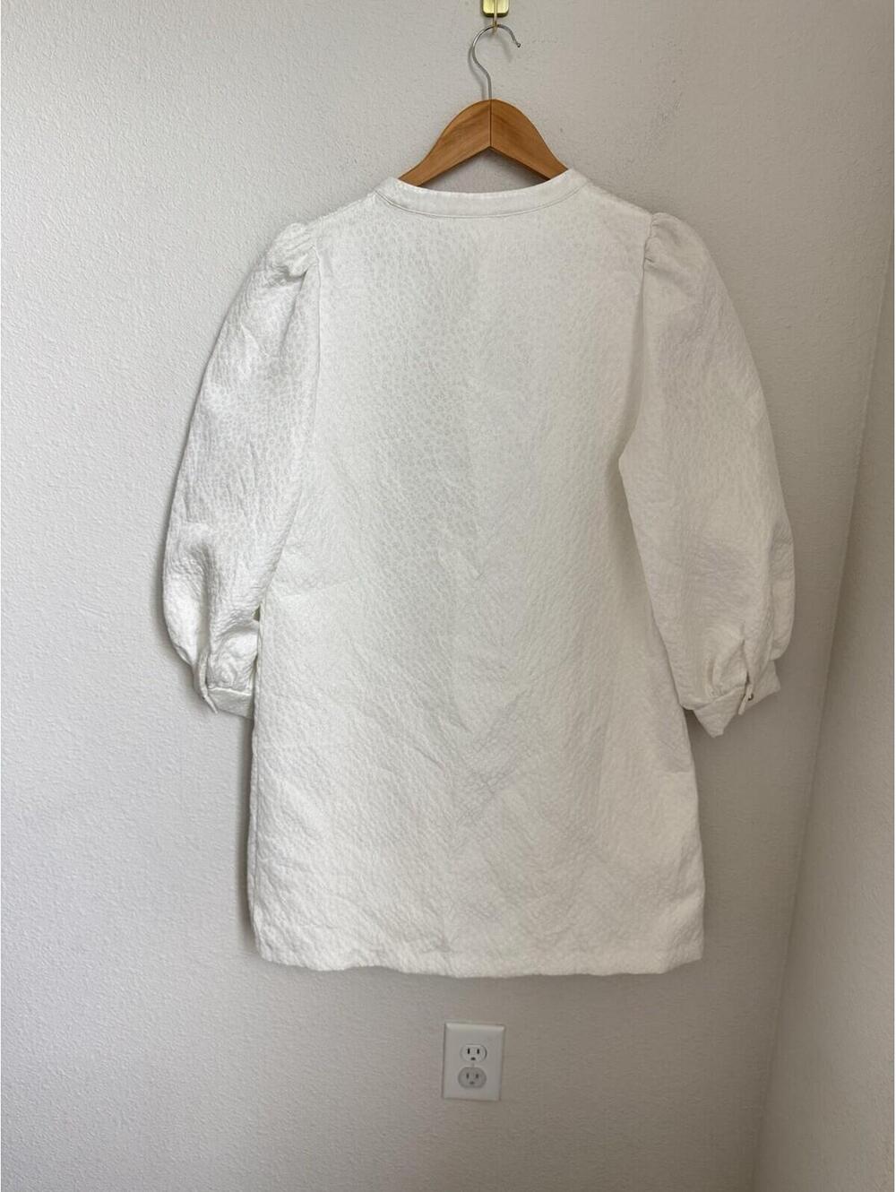 Pomander Place Tuckernuck Women's Med White Jacquard Samantha Gold Button Dress - Picture 8 of 9